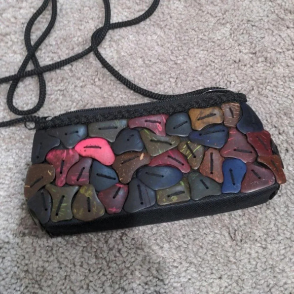 Button Mosaic Shoulder bag - Picture 3 of 7